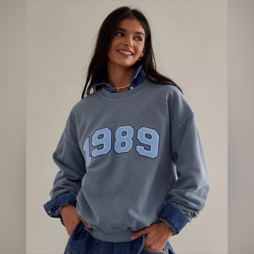 ❗️VERY RARE ❗️ TAYLOR SWIFT 1989 oversized varsity sweatshirt